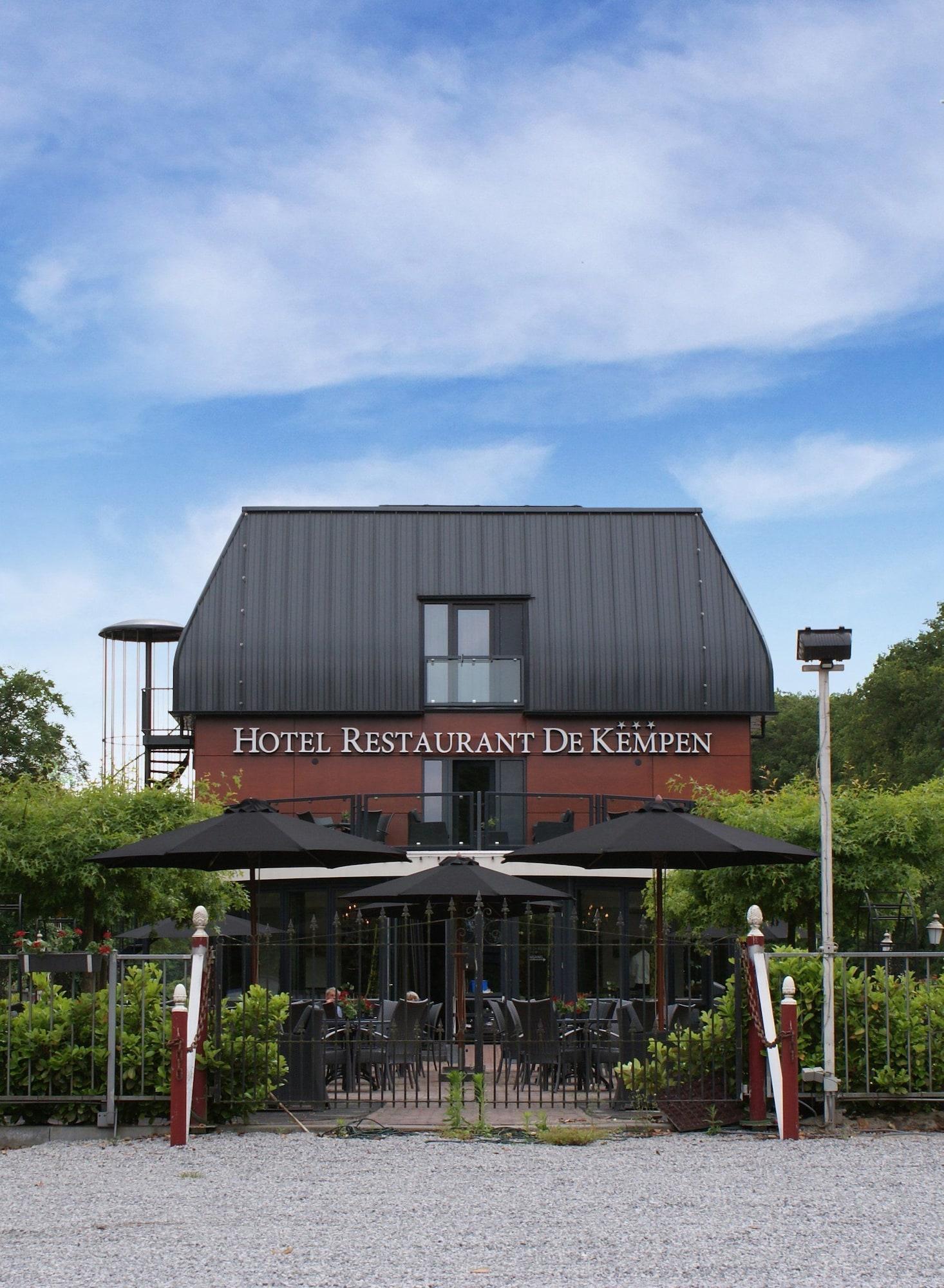 Fletcher Hotel-Restaurant De Kempen Reusel Exterior photo